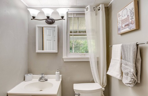 Indianapolis House | Charming Indianapolis Home ~ 9 Mi to Downtown!