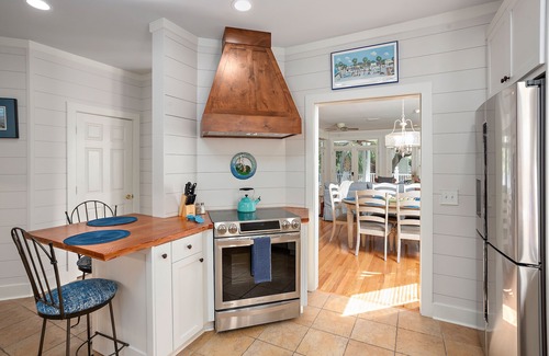 King City House | Charming Island Retreat Near the Ocean & Pier Village!
