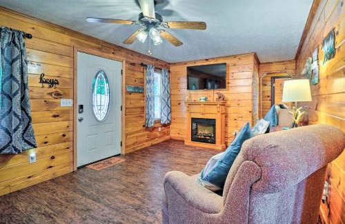 Jamestown House | Charming Jamestown Cabin with Large Backyard!