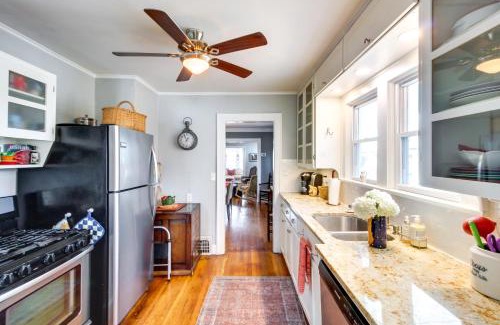 South Kansas City House | Charming Kansas City Cottage 5 Mi to Downtown