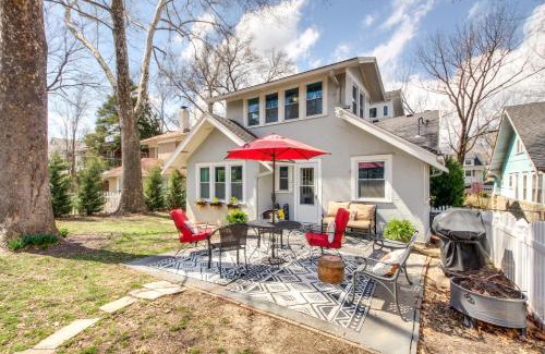South Kansas City House | Charming Kansas City Cottage 5 Mi to Downtown