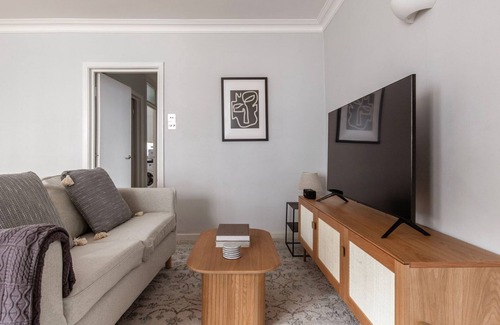 St. Helen's Apartment | Charming Ladbroke Grove 2BR w/Outdoor Space, nr Shopping, by Blueground