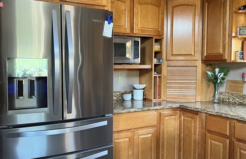Marietta House | Charming lake side retreat great for family time or a romantic getaway!