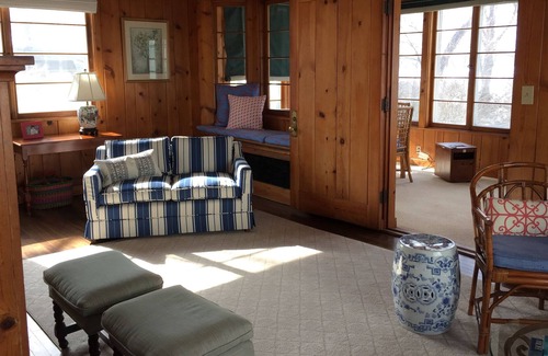 Lakewood Cottage | Charming Lakefront Cottage On Chautauqua, 4 bedrooms 1.5 bath, GREAT LOCATION!