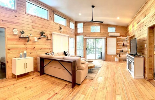 Hemphill House | Charming Lakeview Lakehouse, Escape to Toledo Bend Lake, Hemphill, TX