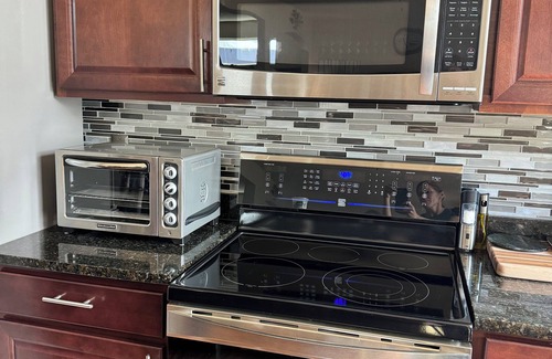 Ellensburg House | Charming large 4-bedroom house with WiFi and AC in delightful Ellensburg.