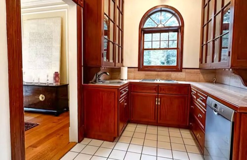 Balmville House | Charming large Victorian in historic Newburgh