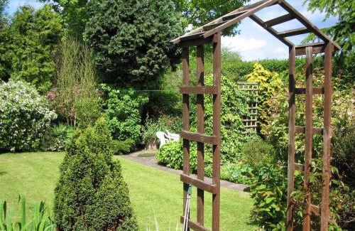 Aldbrough House | Charming Lilac Cottage, Aldbrough, East Yorkshire