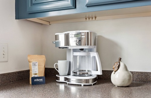 North Charleston Apartment | Charming Little Mixson | Enjoy Park Circle's Best
