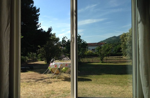 Corte House | charming little air-conditioned villa with large garden and parking.
