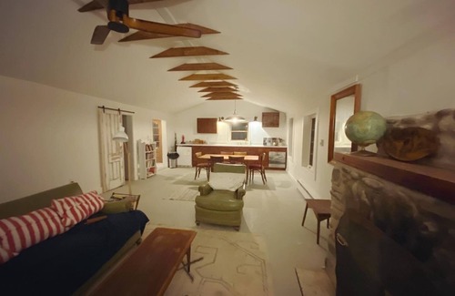 Phoenicia Cottage | Charming Little Cottage with Mountain Views and Cozy Fireplace