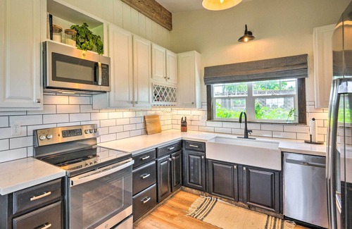 Victor Cottage | Charming Lodi Retreat: Walk to Local Wineries