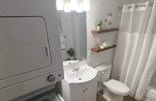 Jonesboro Apartment | Charming loft near restaurants & coffee shops