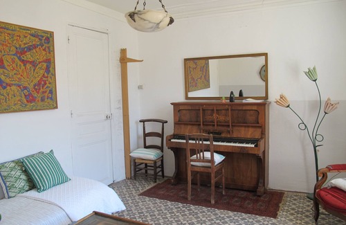 Houlbec-Cocherel House | Charming longere normande with swimming pool