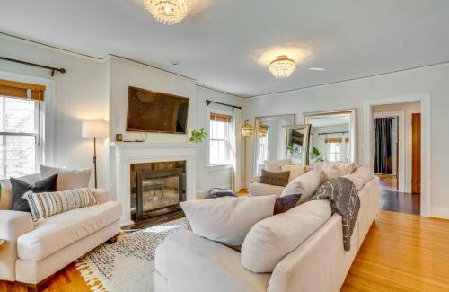 Crescent Hill House | Charming Louisville Retreat with Patio and Fireplace!