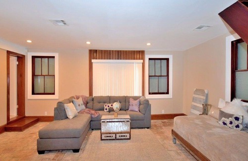 Faubourg Delassize House | Charming, Lower Garden District, Creole Cottage