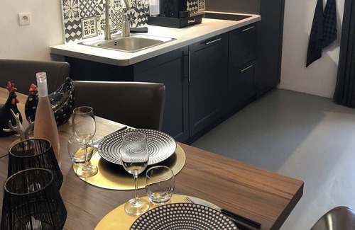Oupia Apartment | Charming, luxury 2-bedroom apartment with WiFi & private swimming pool in Oupia.