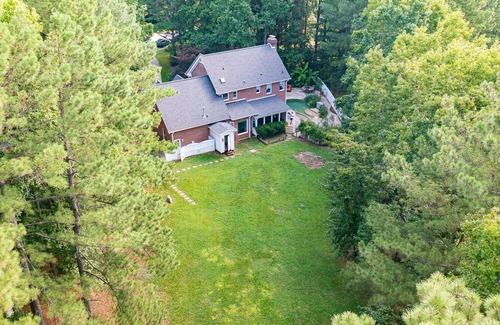 Raleigh Villa | Charming, luxury ,cozy, and secluded cozy villa on one acre fenced land