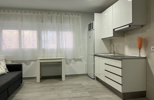 El Pilar Apartment | Charming Madrid Apartment: Explore the Heart of the City from Your Cozy Retreat!