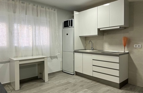 El Pilar Apartment | Charming Madrid Apartment: Explore the Heart of the City from Your Cozy Retreat!