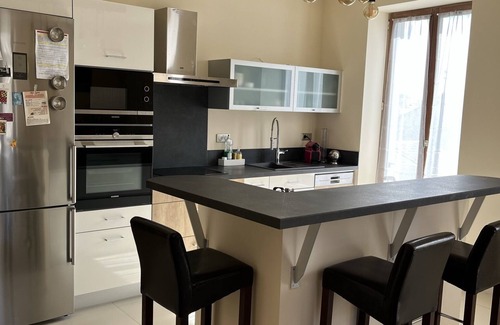 Quarante House | Charming Maison de Maitre with private pool in the village center