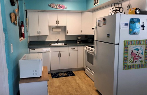 Ormond Beach Cottage | Charming Mako Beach Cottage, 2-bedroom with WiFi, AC in amazing Ormond Beach