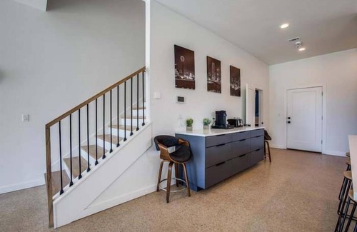 Dallas House | Charming Mandalay Home Near White Rock Lake