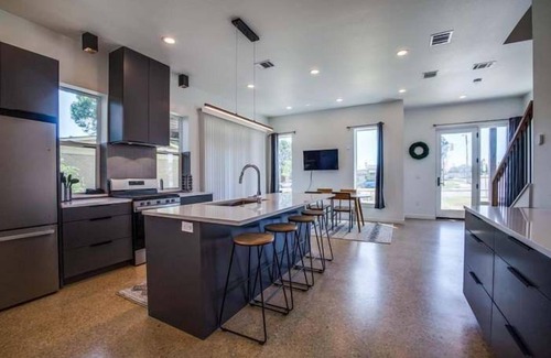 Dallas House | Charming Mandalay Home Near White Rock Lake