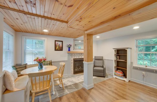 Manheim House | Charming Manheim Cottage with On-Site Animal Viewing
