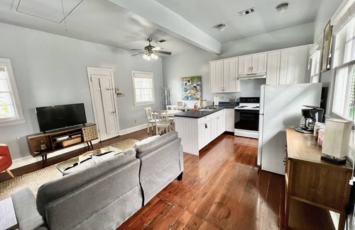 Bywater Apartment | Charming Marigny Flat w/Private Courtyard & Balcony, 1 bed/1bath
