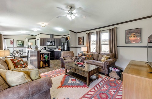 Mayhill House | Charming Mayhill Escape w/ Mountain Views
