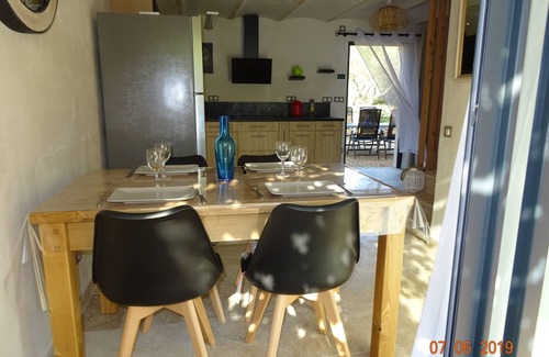Saint-Siffret House | Charming Mazet in St Siffret near Uzès, very quiet in the heart of olive trees.