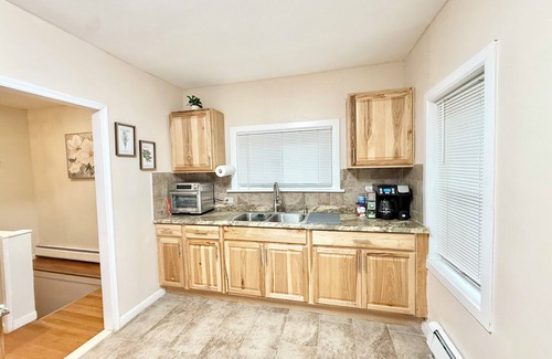 Montague House | Charming Milford-Montague Riverway Cottage
