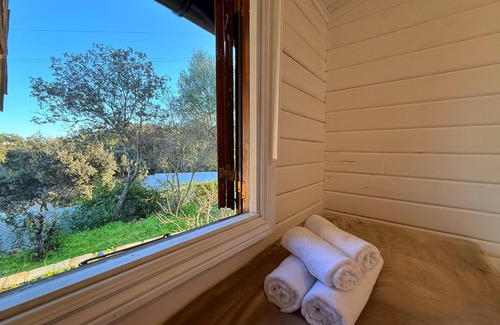 Las Pajanosas Cabin | Charming mini house in Seville with jacuzzi