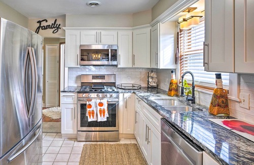 Morris Park Cottage | Charming Minneapolis Cottage Near Airport!