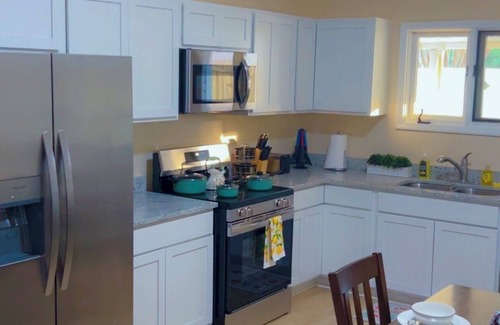 Greenville Condo | Charming modern 2-bedroom condo in delightful Greenville!