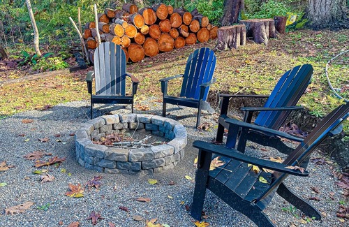 Shelton House | Charming modern farmhouse with water views, fire pit, bbq grill