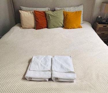 Cwm Frwd Oer Apartment | Charming & Modern Flat 2