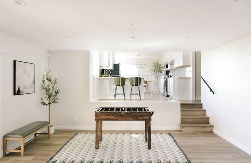 San Leandro House | Charming Modern Luxe 4-bedroom home with WiFi in San Leandro