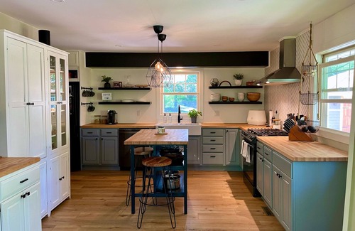 Minnetonka House | Charming & Modern Rambler