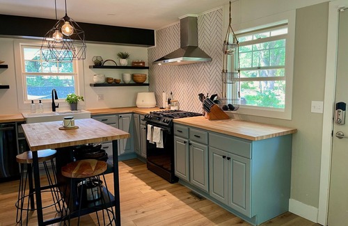 Minnetonka House | Charming & Modern Rambler