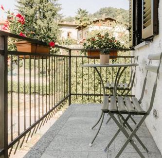 Colmegna Apartment | CHARMING MOMENT di Villa Porta - Residenza Ortensia