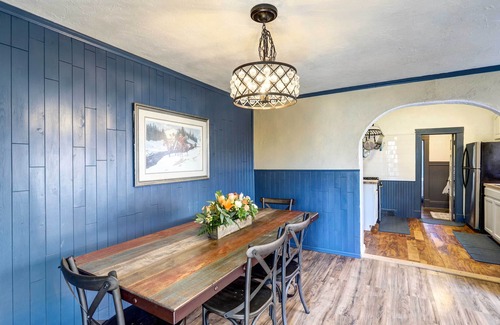 Montrose House | Charming Montrose Family Home: Block to Downtown!