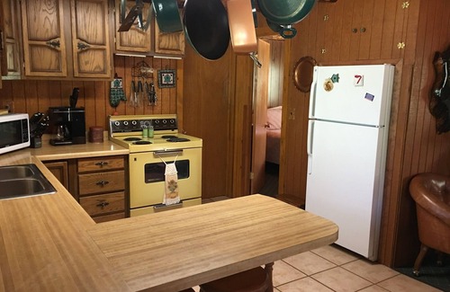 Duck Creek Village Cabin | Charming Mountain Cabin. Close to Zion National Park & Bryce Canyon.