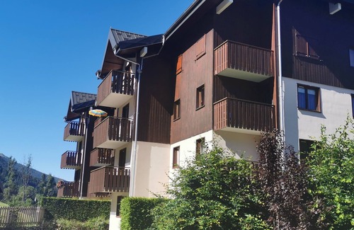 Mijoux Apartment | Charming mountain apartment with balcony.