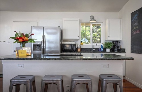 Kailua-Kona House | Charming Mountain Hideaway — Cozy Escape Near the Coast