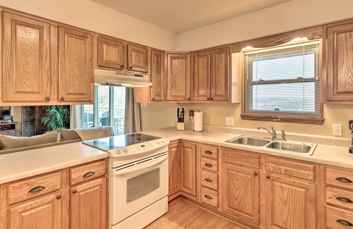 Mountain Home House | Charming Mountain Home Retreat w/ Lake Views!