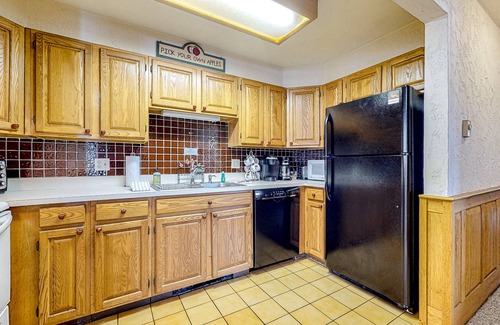 Jackson Condo | Charming mountainside condo with fireplace, skiing, patio, & washer/dryer
