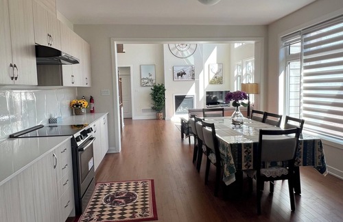 Lake of Bays Cottage | Charming Muskoka Cottage close Dwight Beach, Algonquin Wifi BBQ Family-friendly