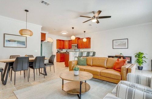 Navarre House | Charming Navarre Townhome: 5 Mi to Beach!